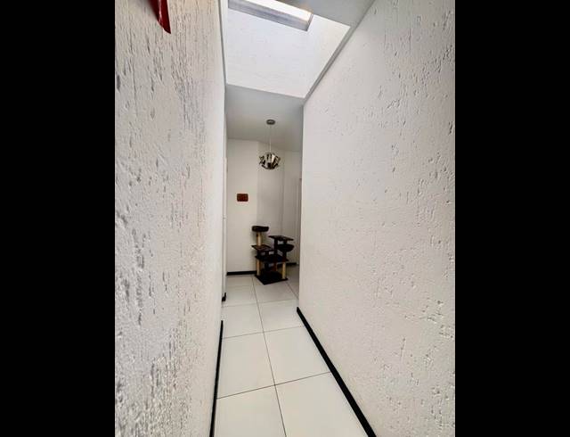 2 BEDROOM APARTMENT FOR SALE IN GLENHAZEL